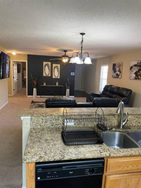 3 bedroom 2 bathroom House